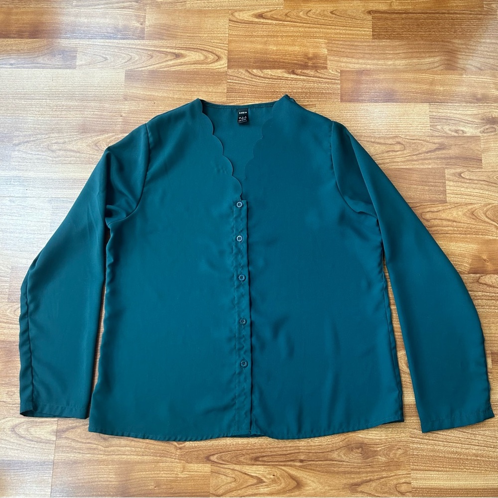 4/$15 Shein green blouse